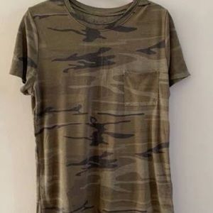 Zoe + Liv, Camo print shirt